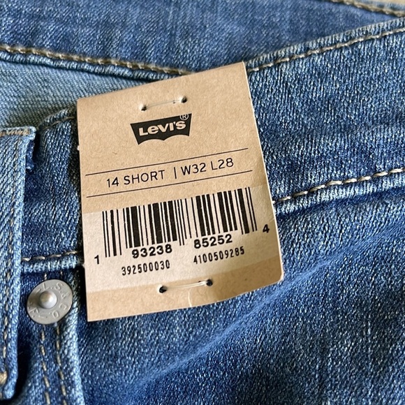 Levis Classic Straight Jeans - Picture 5 of 6